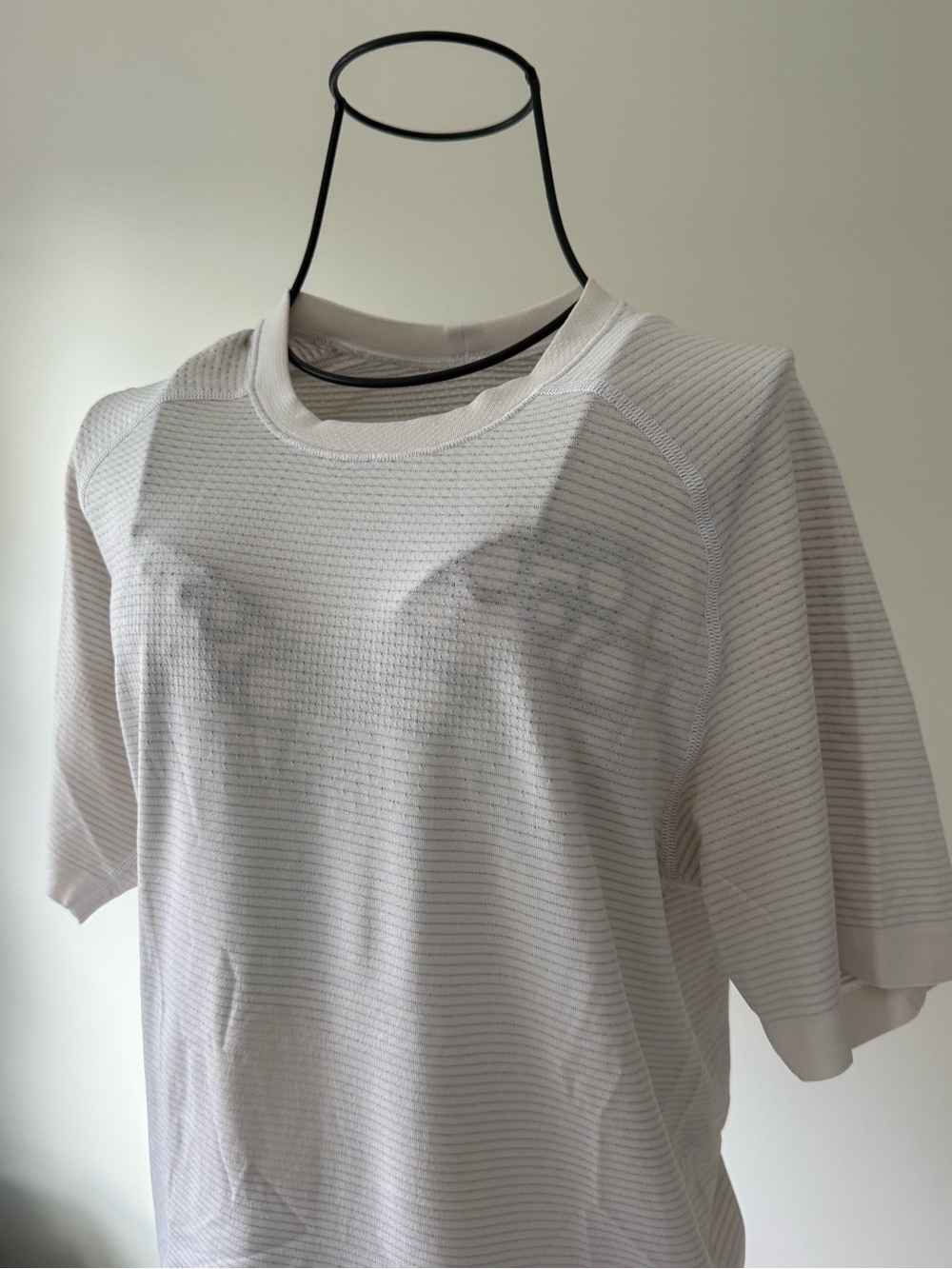 Men's white/cream Short-Sleeve Athletic Tee